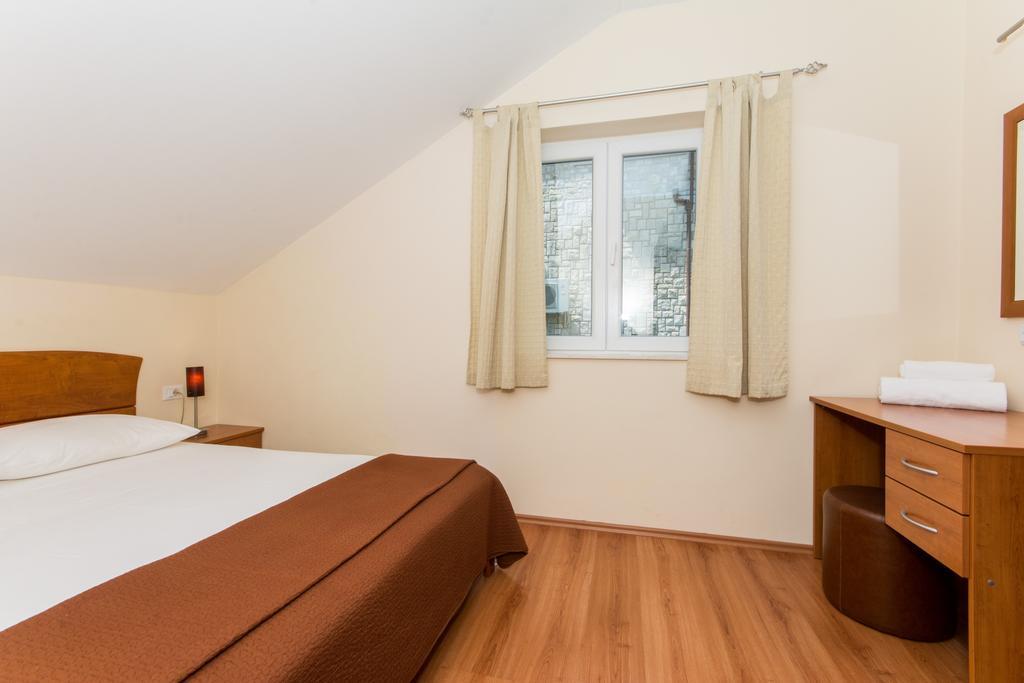 Apartments Dadic 챠브타트 외부 사진