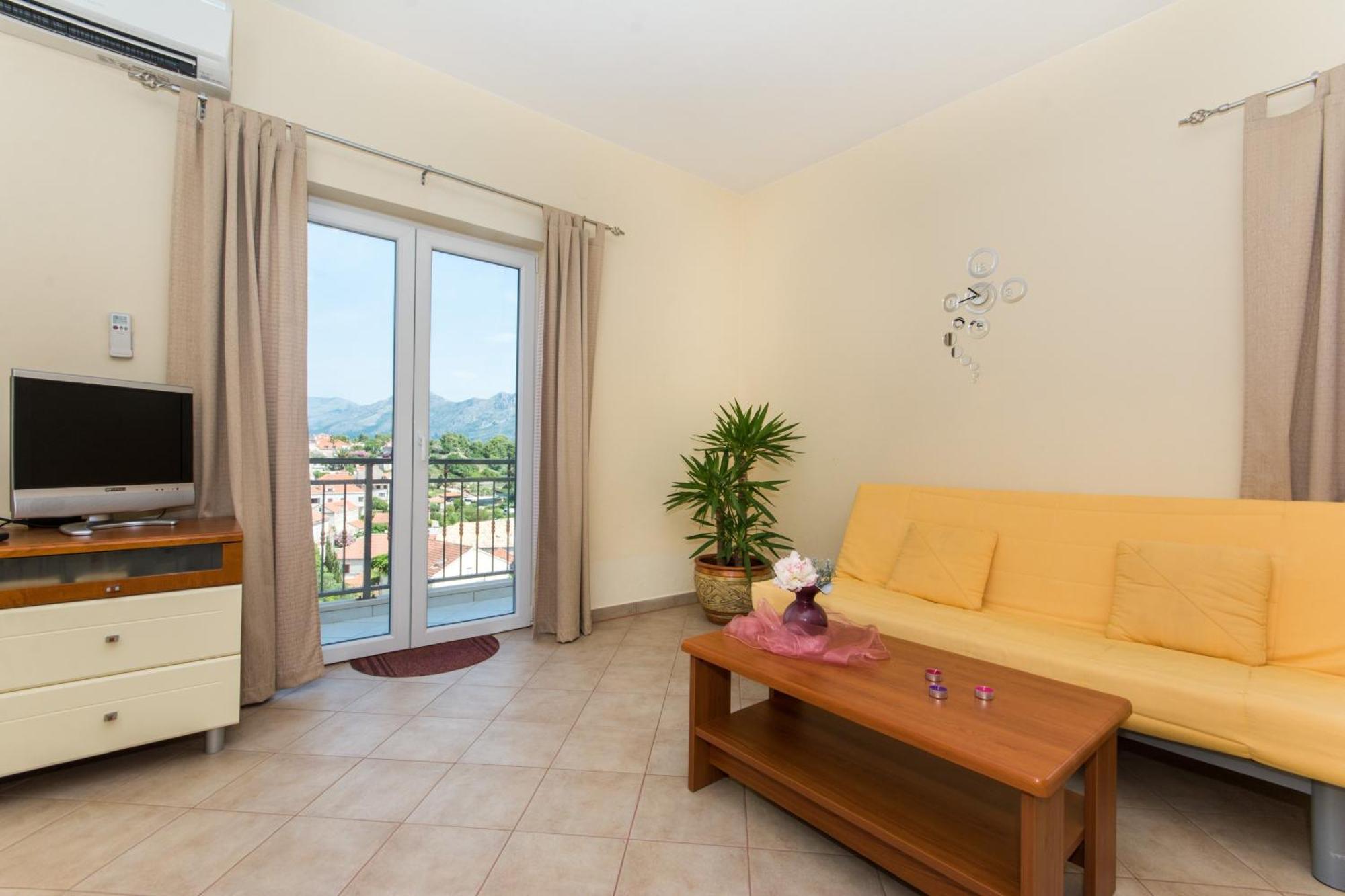 Apartments Dadic 챠브타트 객실 사진