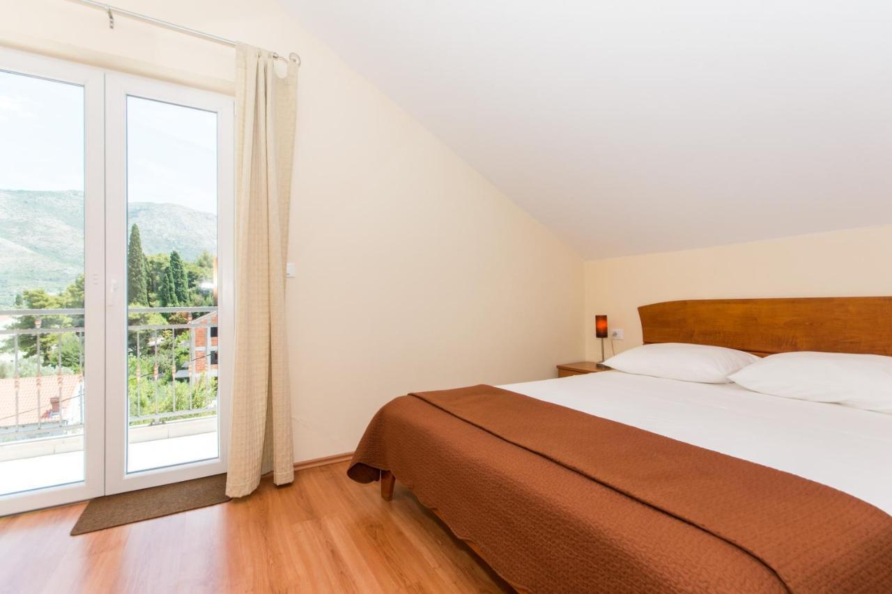 Apartments Dadic 챠브타트 외부 사진